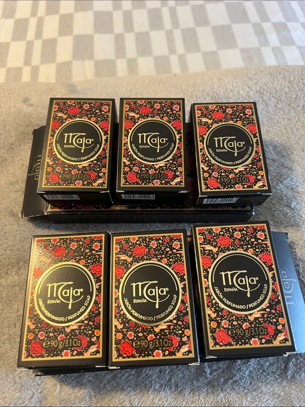 Maja Perfumed Soap set of two - Floral Black & Red Gift Box